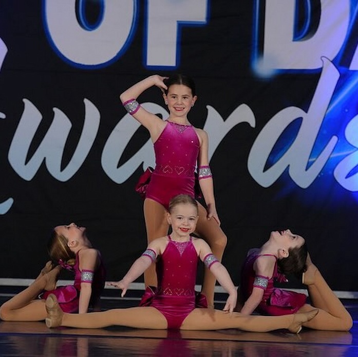 Mini Company small group in pink costume