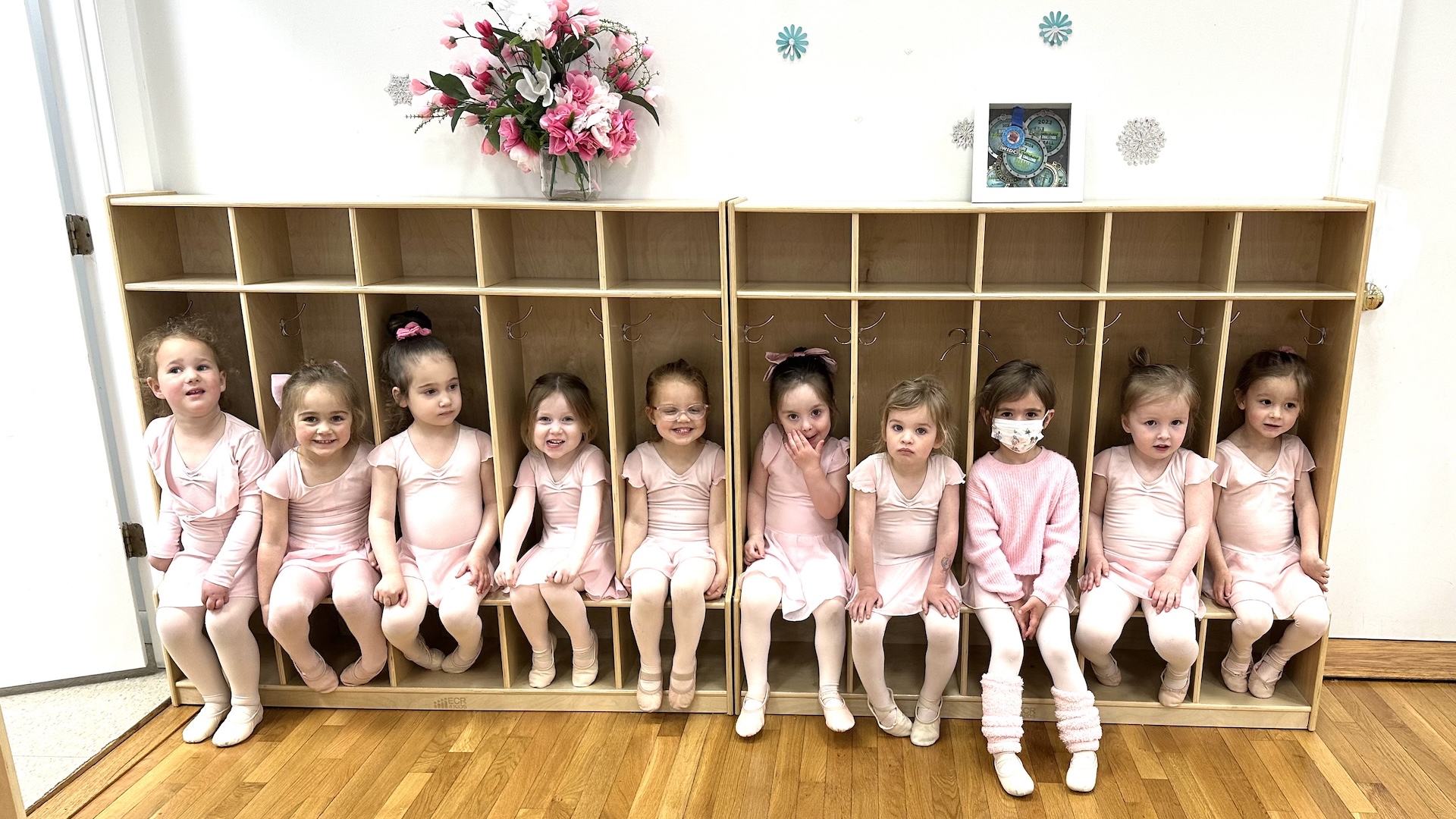 Group Classes Young Ballet Dancers in Cubbies